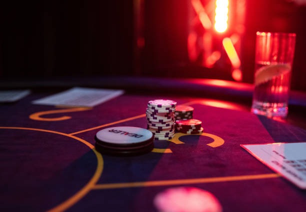 Live French Roulette dealer interface showing wheel spin and results on mukacasino